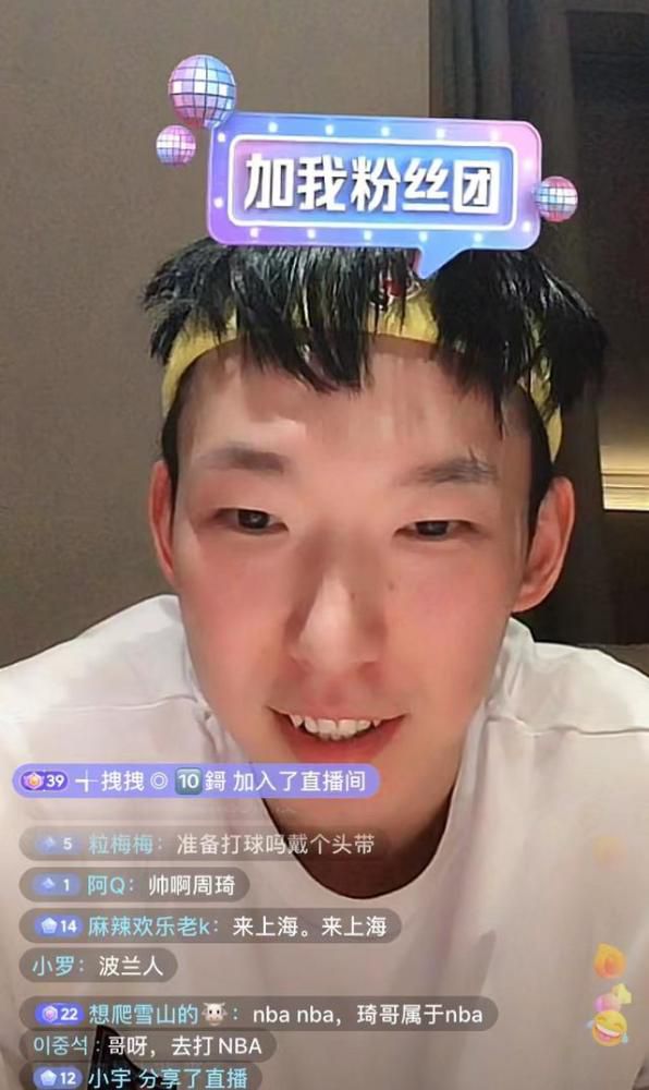 第79分钟，皇马前场任意球机会，克罗斯似传似射被鲁伊-席尔瓦扑出。